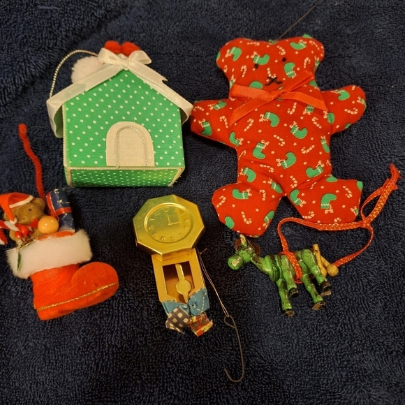 Vintage Christmas Ornaments Small Lot - Picture 1 of 5